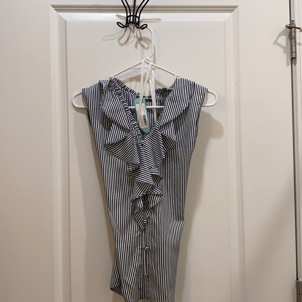 Yagwvi button down detail blouse